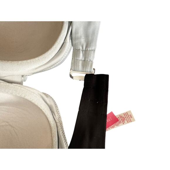 🍁 BUNDLE ONLY - 5/$15 Victoria's Secret Colorblock Bikini Top, Black/White - Picture 4 of 4